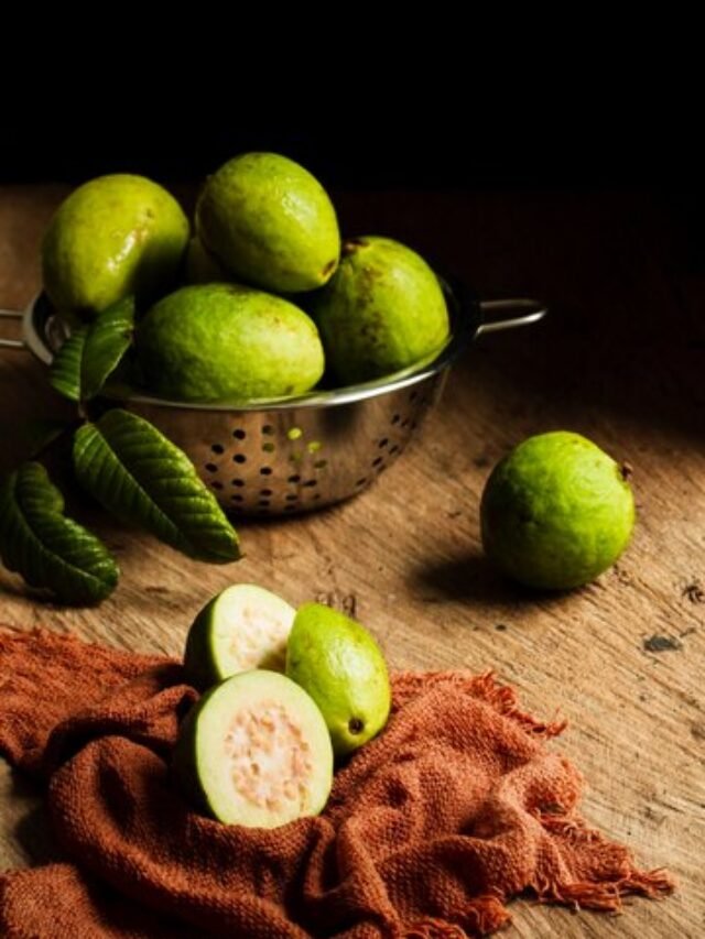 Top 7 Health Benefits of Eating Guava Everyday